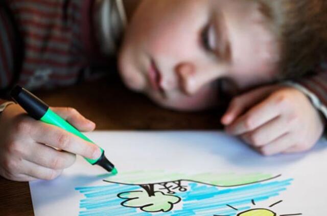 Mokytoja kritikuoja vaiko piešinius: ką daryti?