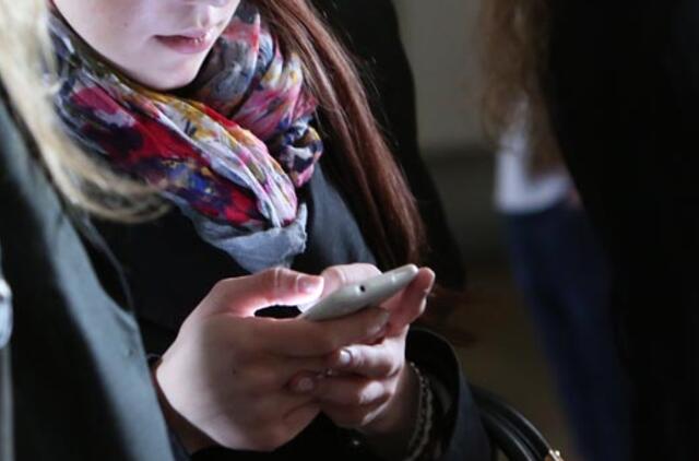 Sumušta keturiolikmetė liko be telefono