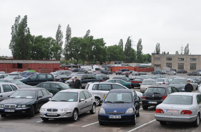 Trečiąjį šių metų ketvirtį į šalį įvežta rekordiškai mažai naudotų automobilių