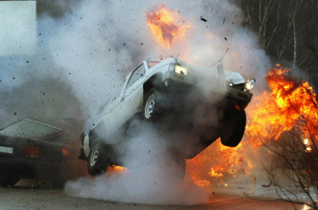 Mariupolyje sprogus automobiliui, sužeisti keturi žmonės
