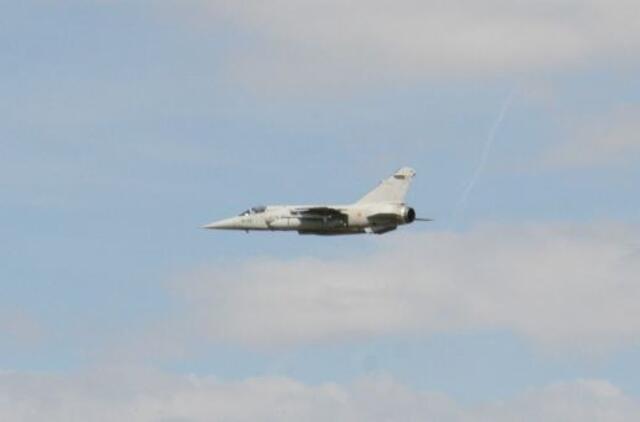 Nyderlandų naikintuvai buvo pakelti atpažinti Baltijos valstybių oro erdvę pažeidusį Rusijos lėktuvą