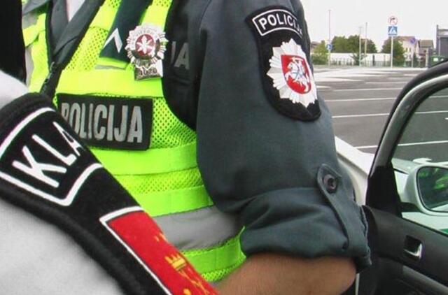 Bandė apgauti policijos pareigūnus