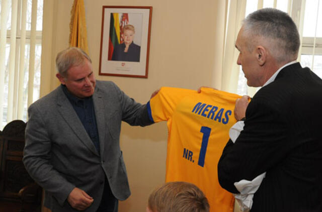 Bronziniam "Atlantui" - valdžios padėka