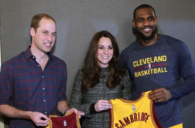 Karališkoji pora stebėjo NBA krepšinio varžybas