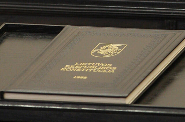 KT: prokurorų ir kitų pareigūnų algų koeficientai per krizę sumažinti neteisėtai