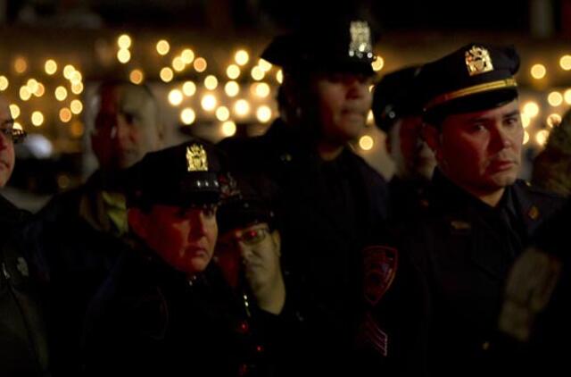 Niujorkas gedi nužudyto policininko