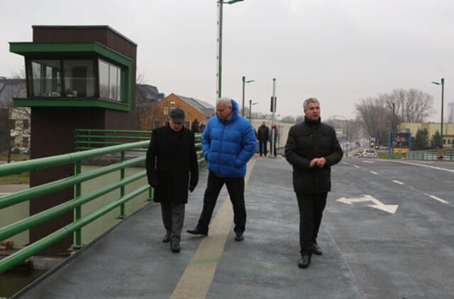 Paaiškėjo, kada bus leidžiamas eismas Pilies tiltu