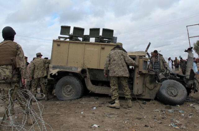 Afganistane per teroristo mirtininko išpuolį trys žmonės žuvo, 18 sužeista