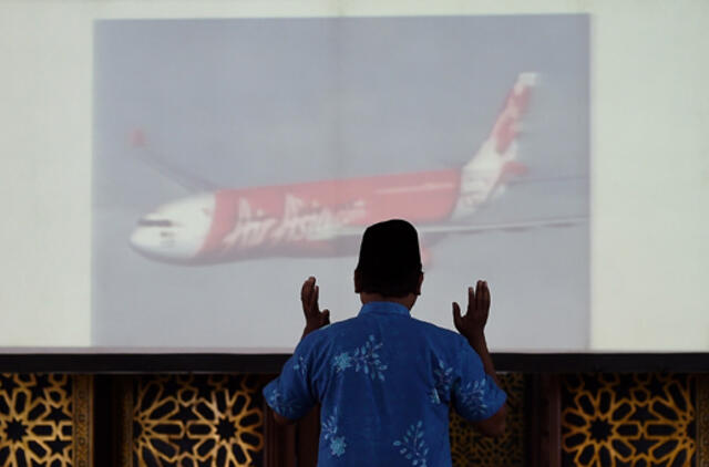 "AirAsia" lėktuvas sudužo ne dėl teroristų kaltės