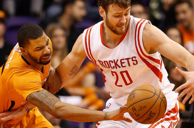 Donatas Motiejūnas pagerino asmeninį rezultatyvumo rekordą NBA