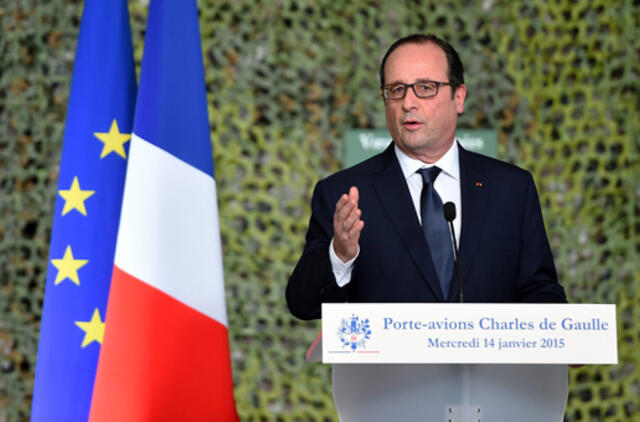 Prancūzija operacijoje prieš IS gali panaudoti lėktuvnešį "Charles de Gaulle"