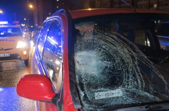 Prie darbovietės sunkiai sužeista policijos sekretorė