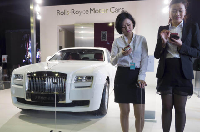 "Rolls-Royce" automobilių pardavimai 2014-aisiais vėl pasiekė rekordą
