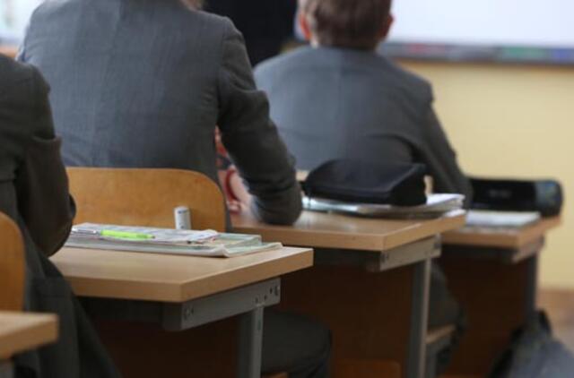 Siūloma atsisakyti mokinio krepšelio