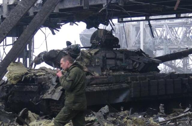 Ukrainos kariškiai atsitraukia iš Donecko oro uosto