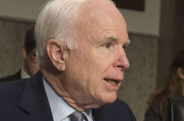 JAV senatoriai kaltina Baraką Obamą Ukrainos neaprūpinus ginklais