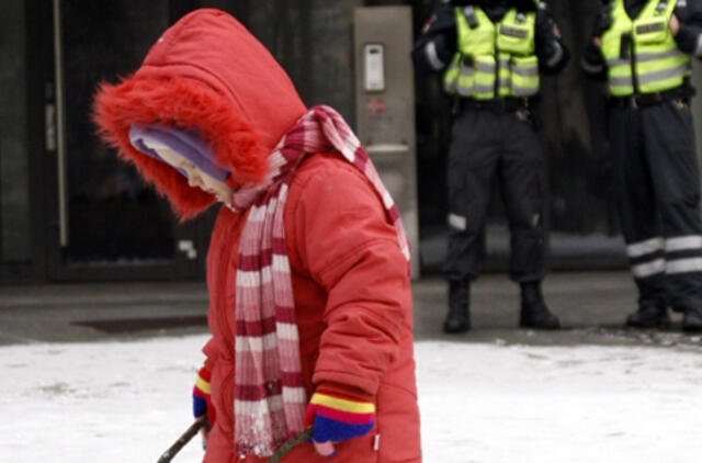 Valdžia raginama ginti lietuvių vaikus