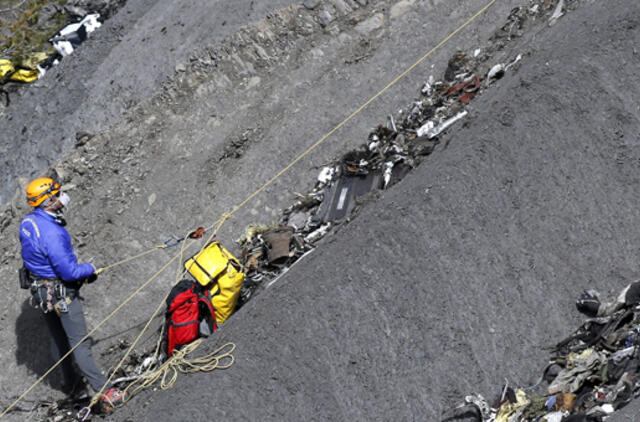 Aptikti 78-ių "Germanwings" lėktuvo katastrofos aukų DNR