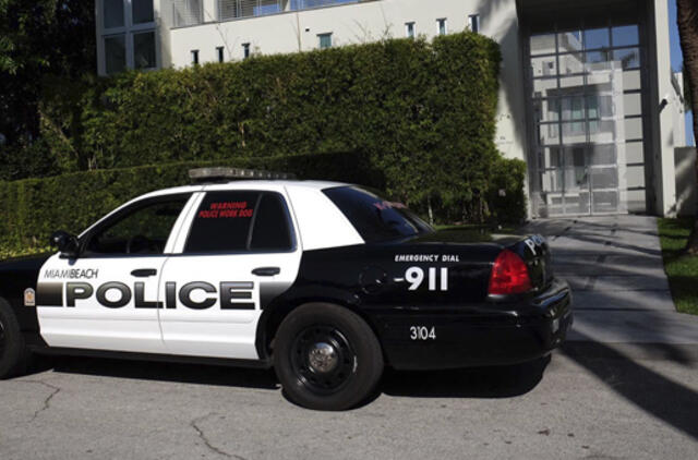 Floridoje 13 metų berniukas nušovė brolį ir nusižudė