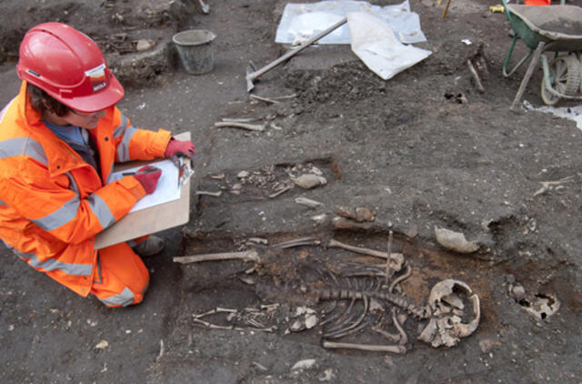 Londone rengiamasi atkasti 3000 maro aukų palaikus