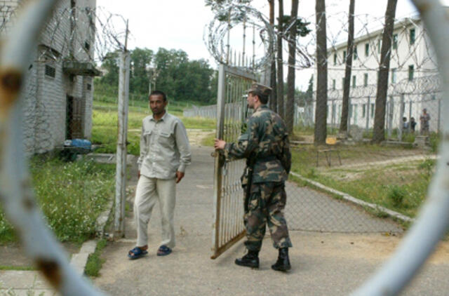 Nelegalai dažnai net nenori glaustis Lietuvoje, vaidina pasiklydusius