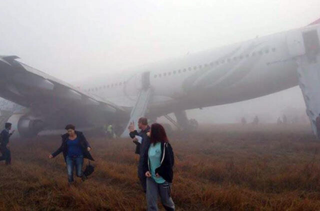Nepale nuo nusileidimo tako nuslydo Turkijos oro bendrovės lėktuvas su 224 keleiviais