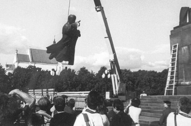 Nutylėta Kovo 11-osios istorija