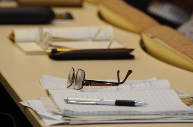 Pratęstos Europos humanitarinio universiteto rektoriaus paieškos