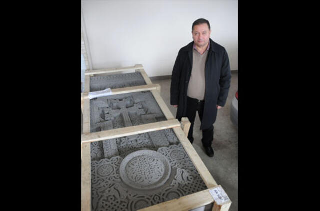 Armėnų chačkaras - jau Klaipėdoje