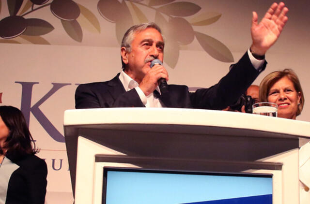 Kipro turkų prezidento rinkimus laimėjo dialogo su Kipro graikais siekiantis Mustafa Akinčis
