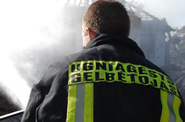 Klaipėdoje užsidegė balkonas