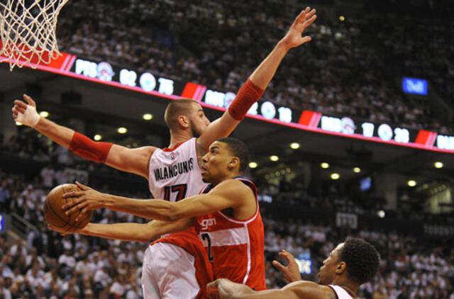 "Raptors" pralaimėjo ir antrąsias atkrintamųjų varžybų rungtynes