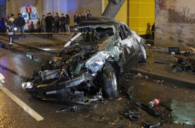 Siūlo tragišką avariją sukėlusiam neblaiviam vairuotojui visam laikui atimti teises