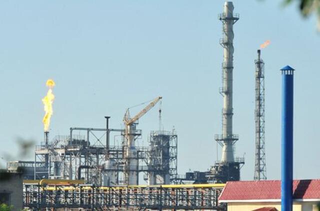 Baltarusija nuo birželio 1 d. didina eksporto muitus naftai ir jos produkcijai