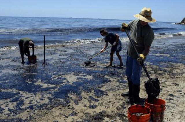 Dėl naftos išsiliejimo Santa Barbaroje įvesta nepaprastoji padėtis