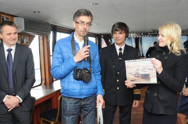 Jūros dieną - laivu po uosto akvatoriją