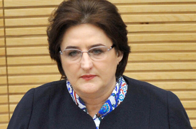 Loreta Graužinienė abejoja Seimo siūlymu uždrausti alkoholį vartoti asmenims iki 20 metų