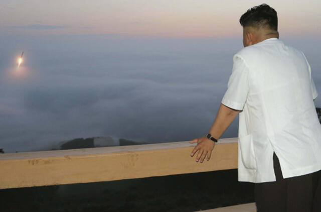 Šiaurės Korėja išbandė balistinę raketą