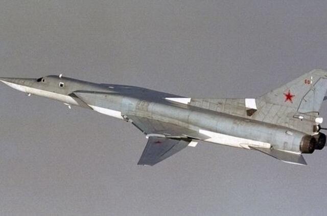 Švedijos lėktuvai lydėjo du Rusijos bombonešius virš Baltijos