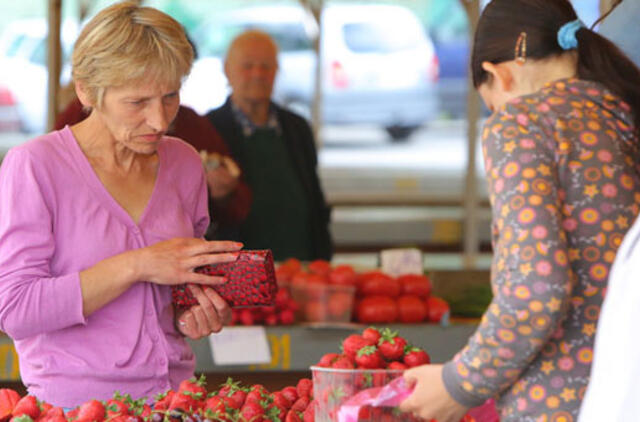 Braškių kainų lenktynės įgauna pagreitį