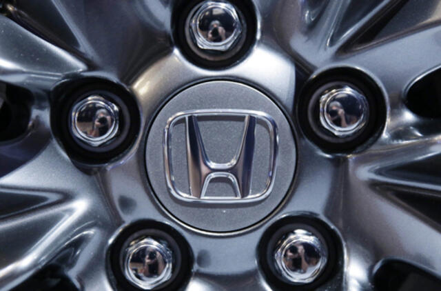 "Honda": didinant atšaukiamus išlaidos pakils iki 360 mln. dolerių