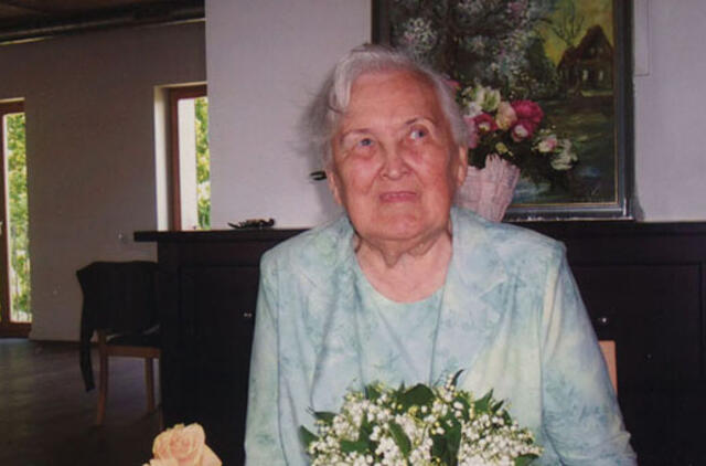 Klaipėdos akvarelės: namai ir žmonės (395)