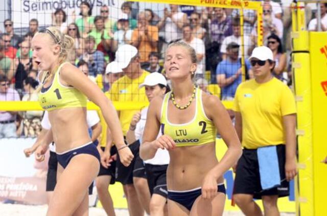 Lietuvos paplūdimio tinklininkės pateko į Europos žaidynių aštuntfinalį