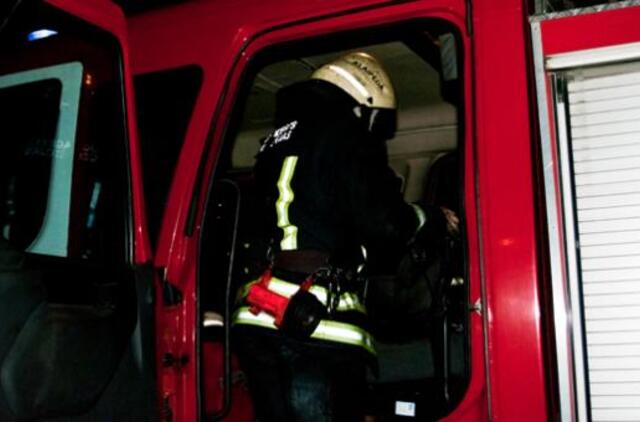 Mažeikiuose užsidegė pirtis