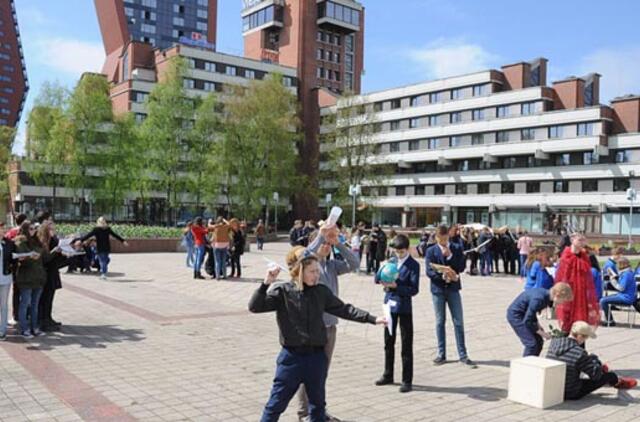 Politikai nenori užstatyti Atgimimo aikštės