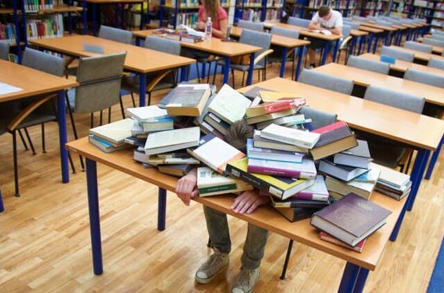Psichologas apie egzaminų laikymą: nedidelis stresas gali būti naudingas