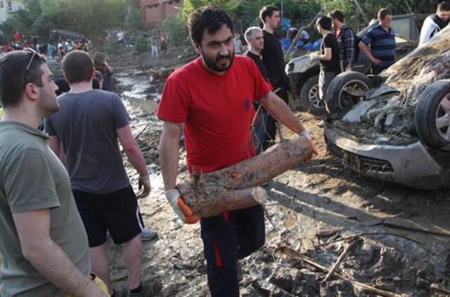 Tbilisyje rastas dar vienos potvynio aukos lavonas