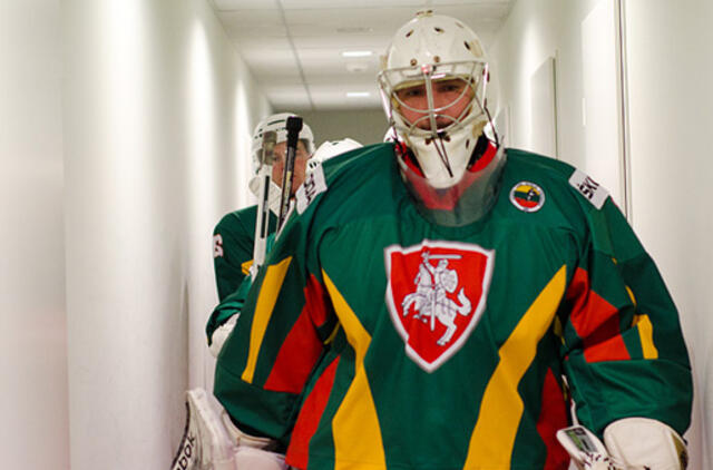 Vokietis Berndas Hakė dar dvejus metus treniruos Lietuvos ledo ritulio rinktinę