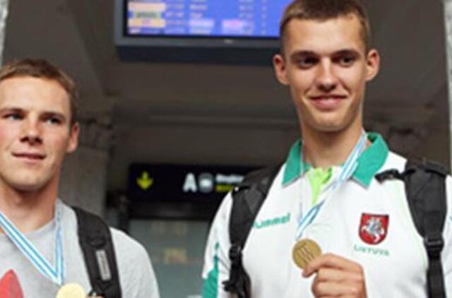 Dvi lietuvių įgulos pateko į pasaulio jaunimo irklavimo čempionato pusfinalius