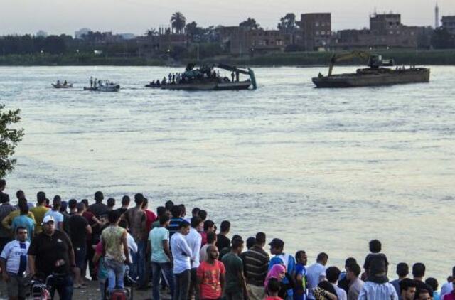 Nile susidūrus dviem laivams žuvo 18 žmonių